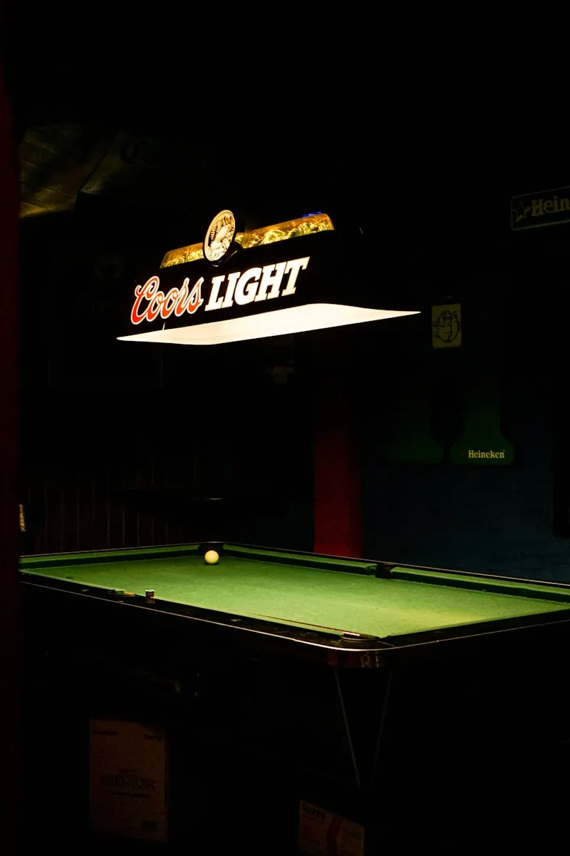Fusion Billar & Sport Bar — interior y ambiente