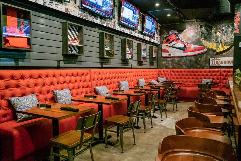 Grails Miami — interior y ambiente