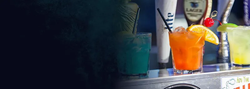 Sports Grill Doral — interior y ambiente